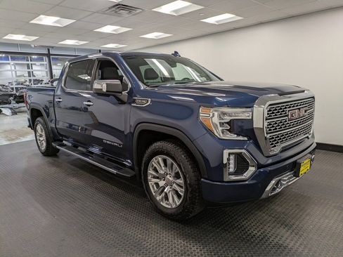 Used 2022 GMC Sierra 1500 Denali w/ Driver Alert Package II image 3