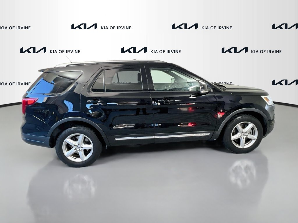 Used 2018 Ford Explorer XLT FWD image 9