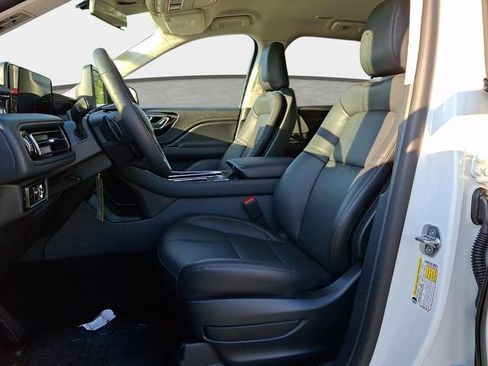 New 2026 Lincoln Aviator Reserve AWD/4WD image 11