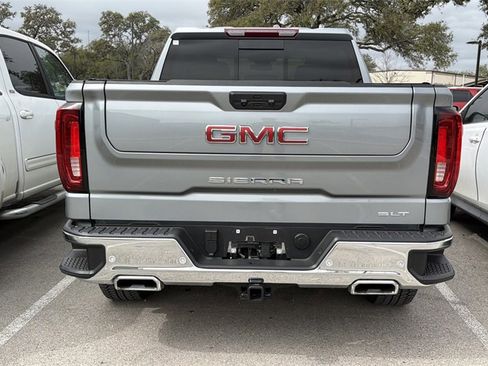 Used 2025 GMC Sierra 1500 SLT image 6