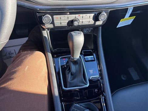 New 2026 Jeep Compass Latitude image 26