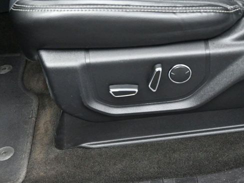 Used 2017 Ford F350 Lariat AWD/4WD image 14