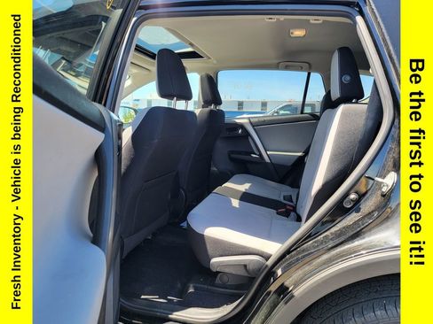 Used 2017 Toyota RAV4 XLE w/ Plus Special Value Package AWD/4WD image 25