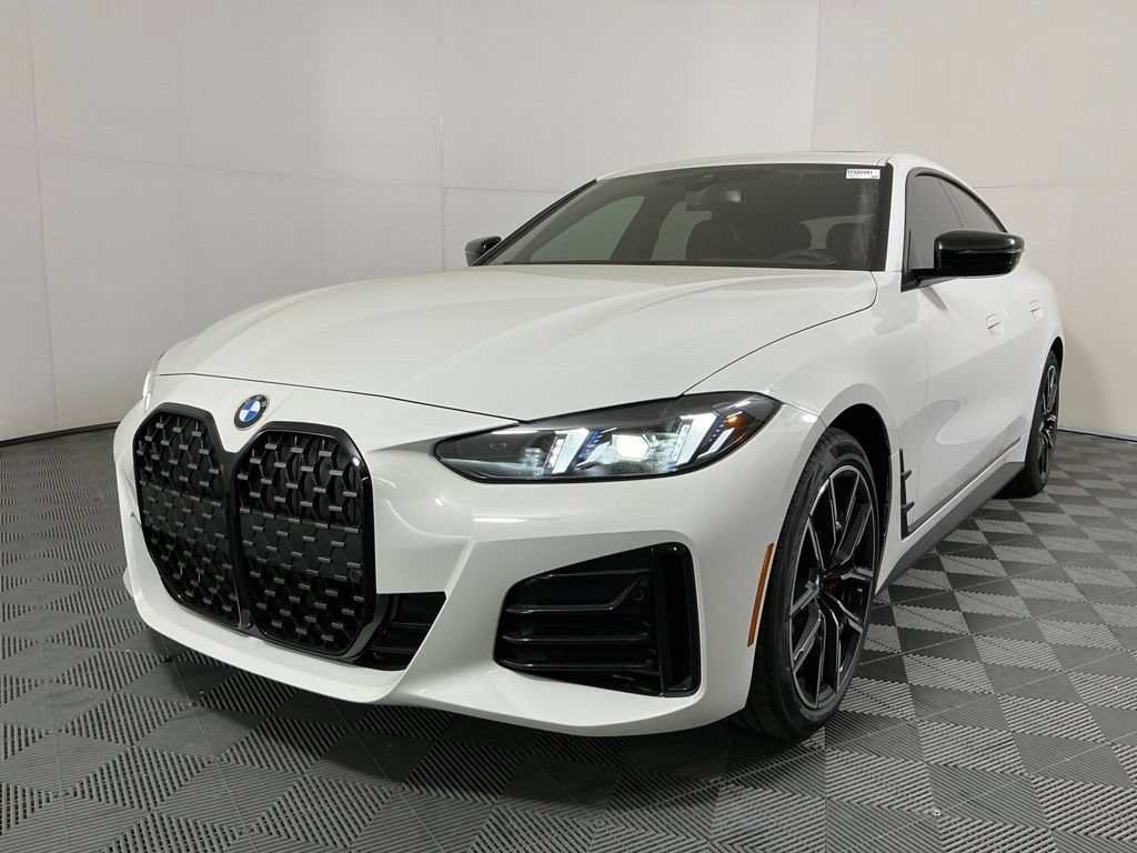 New 2026 BMW 430i w/ M Sport Package RWD image 2