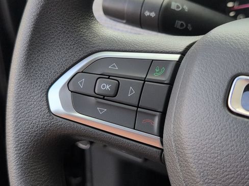 Used 2025 Jeep Compass Sport AWD/4WD image 29