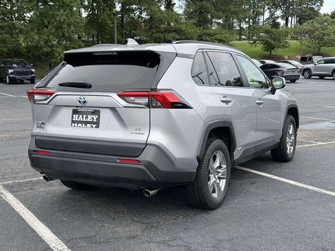 Used 2022 Toyota RAV4 LE AWD/4WD image 19