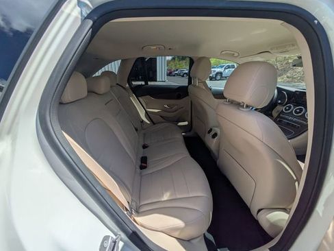 Used 2021 Mercedes-Benz GLC 300 image 33