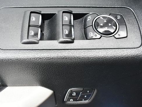 Used 2019 Ford F150 Lariat w/ Equipment Group 502A Luxury AWD/4WD image 41