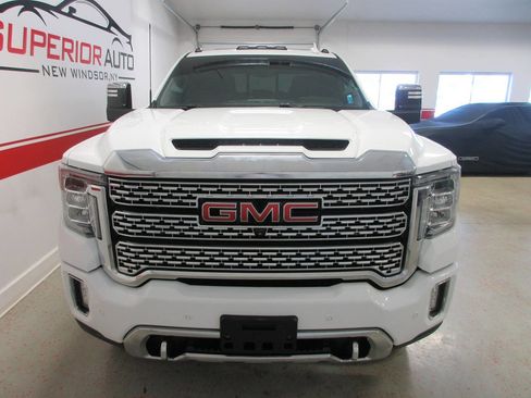 Used 2020 GMC Sierra 3500 Denali w/ Denali Ultimate Package AWD/4WD image 6
