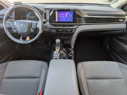 Used 2025 Toyota Camry LE FWD image 23