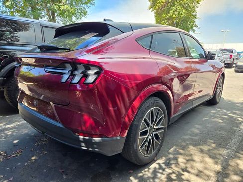 Used 2025 Ford Mustang Mach-E Premium AWD/4WD image 4