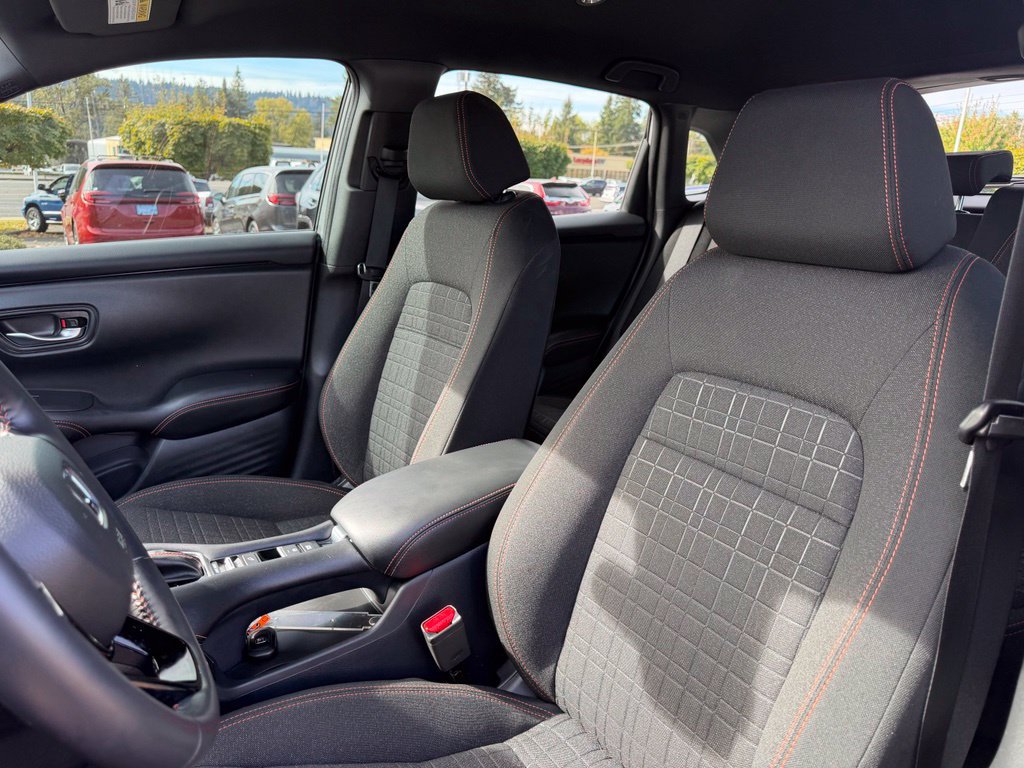 Used 2025 Honda HR-V Sport image 14
