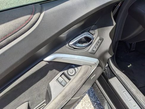 Used 2017 Chevrolet Camaro ZL1 RWD image 21