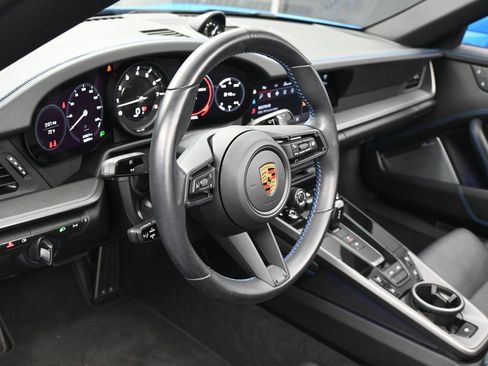 Used 2022 Porsche 911 Targa 4S image 5