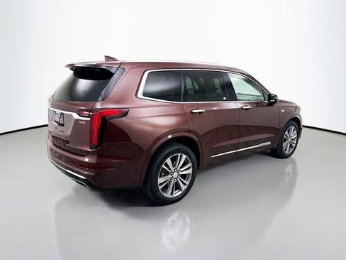 Used 2022 Cadillac XT6 Premium Luxury w/ Technology Package image 9