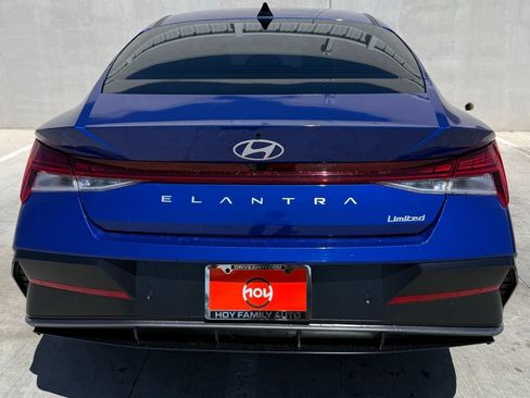 Used 2024 Hyundai Elantra Limited FWD image 8