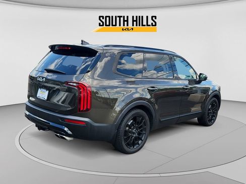 Used 2022 Kia Telluride EX w/ EX Premium Package AWD/4WD image 5