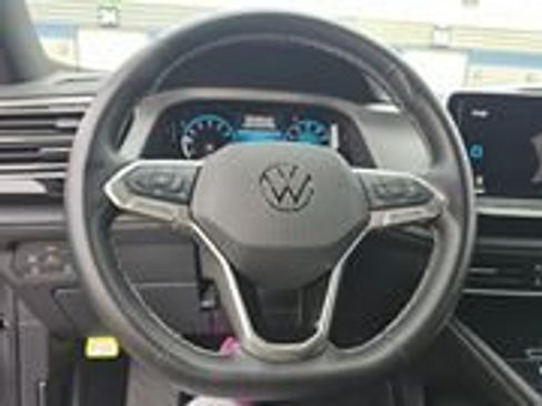 Used 2024 Volkswagen Atlas Cross Sport SE w/ Black Wheel Package image 4