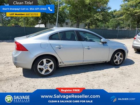 Used 2013 Volvo S60 T5 image 4