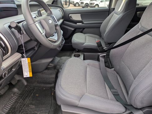 New 2026 Ford Expedition XL image 24