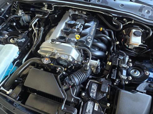 Used 2025 MAZDA MX-5 Miata RF Grand Touring RWD image 25
