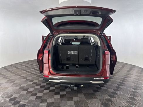 Certified 2023 Kia Carnival SX Prestige image 17