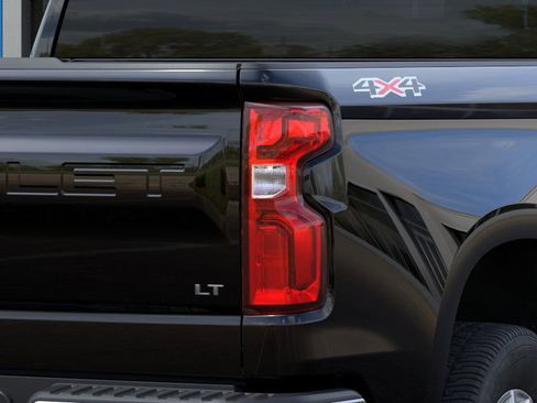 New 2026 Chevrolet Silverado 1500 LT image 16
