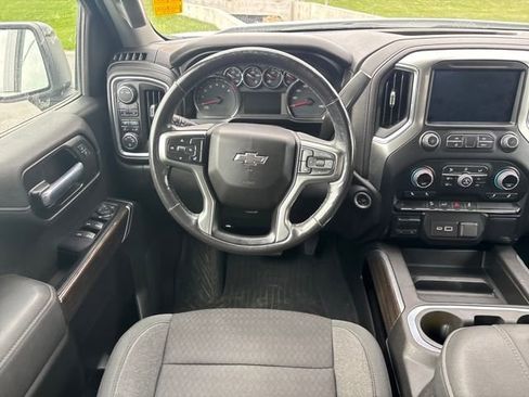 Used 2021 Chevrolet Silverado 1500 LT Trail Boss w/ Bed Protection Package image 13