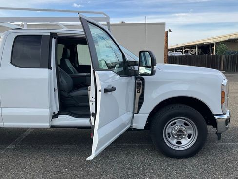 New 2025 Ford F350 XL w/ XL Chrome Package image 43