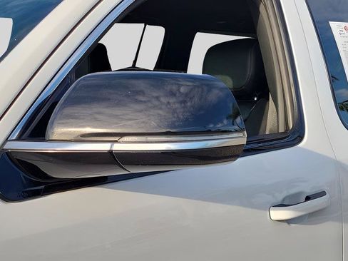Used 2024 Jeep Wagoneer Series III w/ Flexible Seating Group AWD/4WD image 40