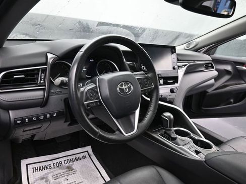 Used 2024 Toyota Camry XLE w/ Navigation Package image 14