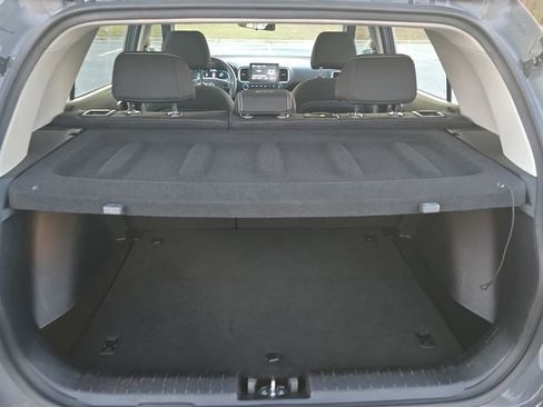 Used 2024 Hyundai Venue SEL image 12