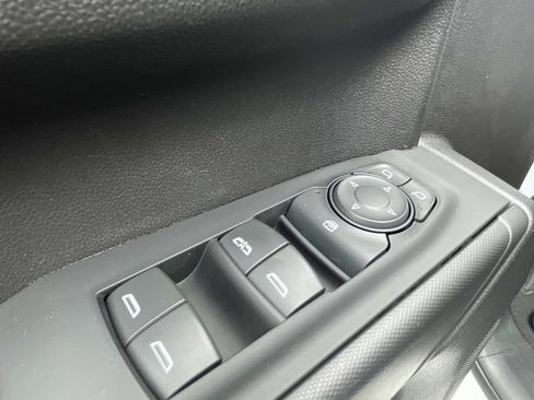 Used 2022 Chevrolet Silverado 1500 Custom RWD image 16