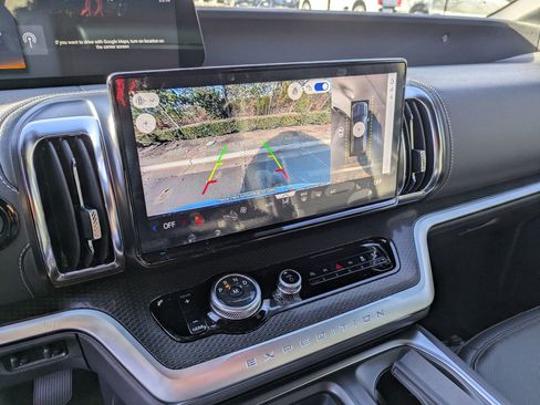 New 2025 Ford Expedition Platinum w/ Stealth Appearance Package image 23