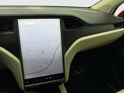 Used 2018 Tesla Model X 100D AWD/4WD image 31