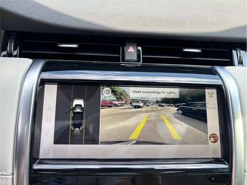 Used 2022 Land Rover Discovery Sport SE R-Dynamic image 31