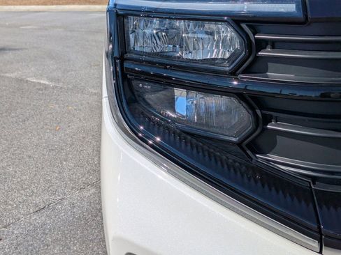 New 2025 Ford Expedition Max Active image 10