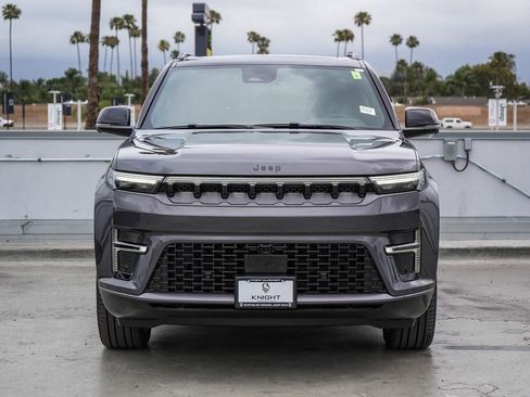 New 2026 Jeep Grand Wagoneer L Summit AWD/4WD image 3