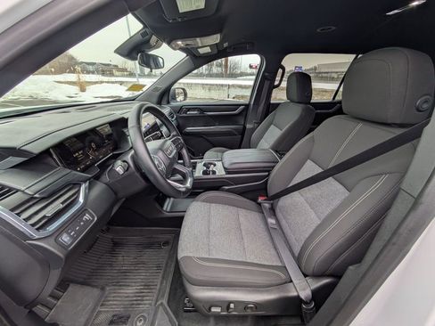 Used 2025 GMC Acadia Elevation w/ Black Edition image 10