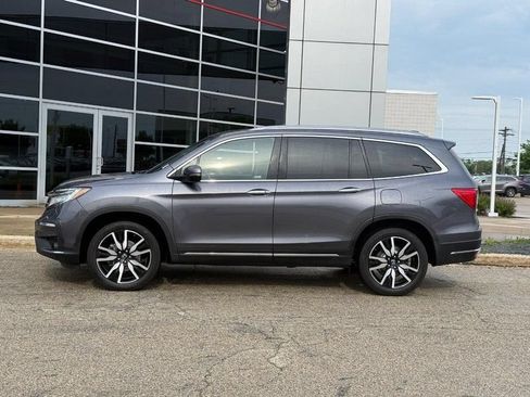 Used 2020 Honda Pilot Touring image 6