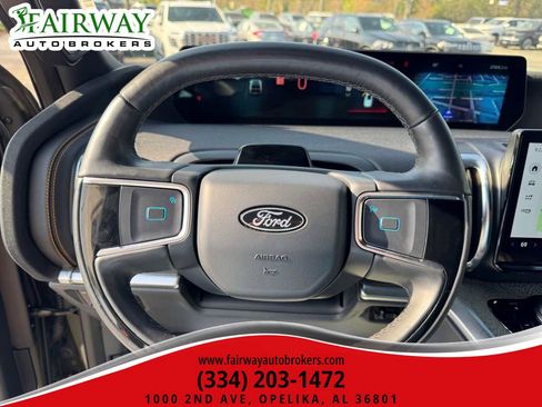 Used 2025 Ford Expedition Tremor image 19
