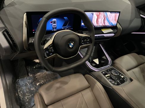 Used 2025 BMW X3 xDrive30i w/ Convenience Package image 13