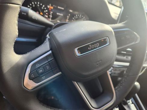 New 2026 Jeep Compass Latitude image 18