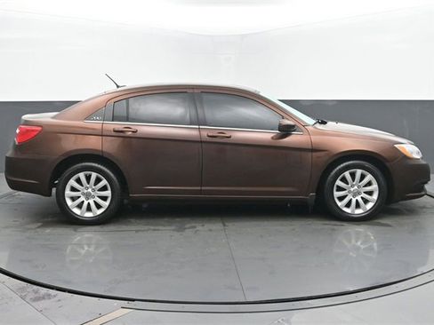 Used 2012 Chrysler 200 Touring image 6