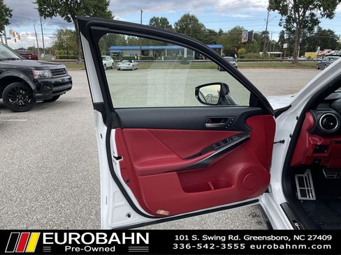 Used 2022 Lexus IS 350 F Sport image 9