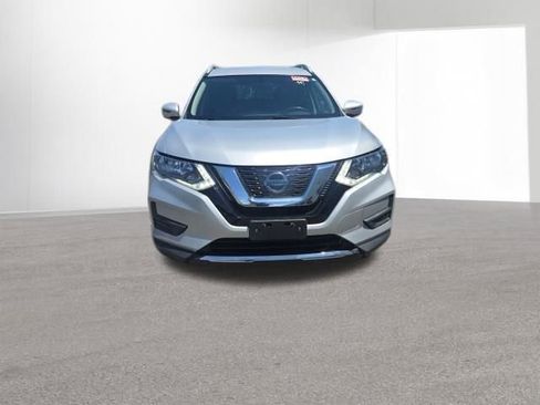 Used 2017 Nissan Rogue SV AWD/4WD image 8