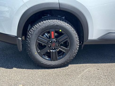 New 2026 Nissan Rogue SV w/ Rock Creek Premium Package AWD/4WD image 11