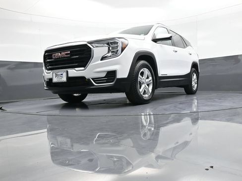 Used 2022 GMC Terrain SLE w/ Driver Convenience Package AWD/4WD image 26
