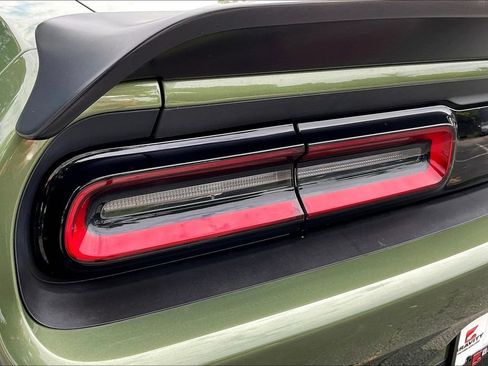 Used 2019 Dodge Challenger R/T Scat Pack w/ Plus Package RWD image 23