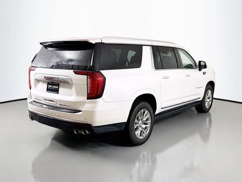 Used 2022 GMC Yukon XL Denali AWD/4WD image 7